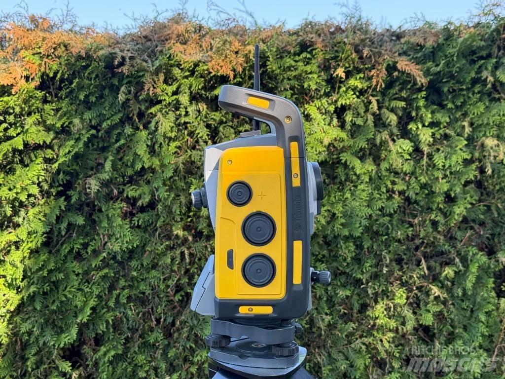 Trimble RTS573 Instrumenti, merilna in avtomatizacijska oprema