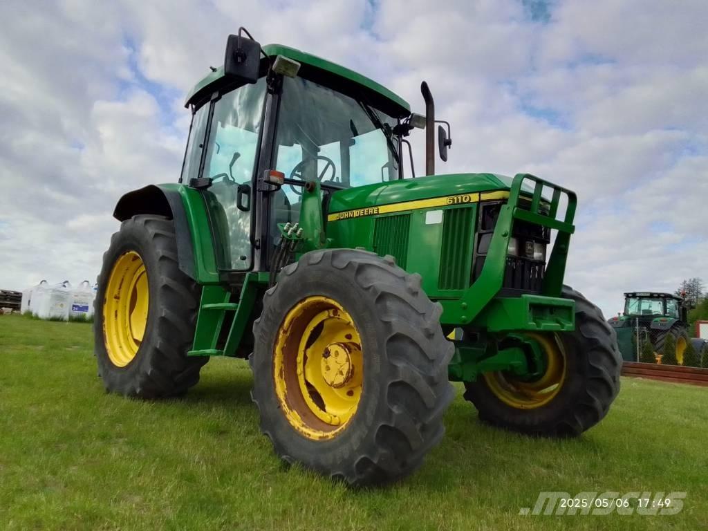 John Deere 6110 SE Traktorji