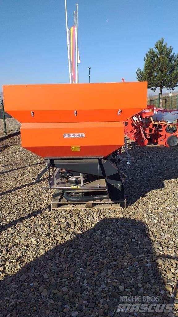 Maschio Zeno 24 Trosilniki mineralnega gnojila