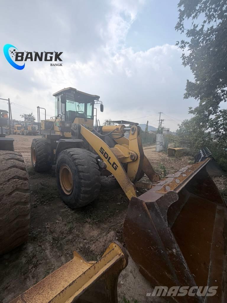 SDLG L 955 F Kolesni nakladalci