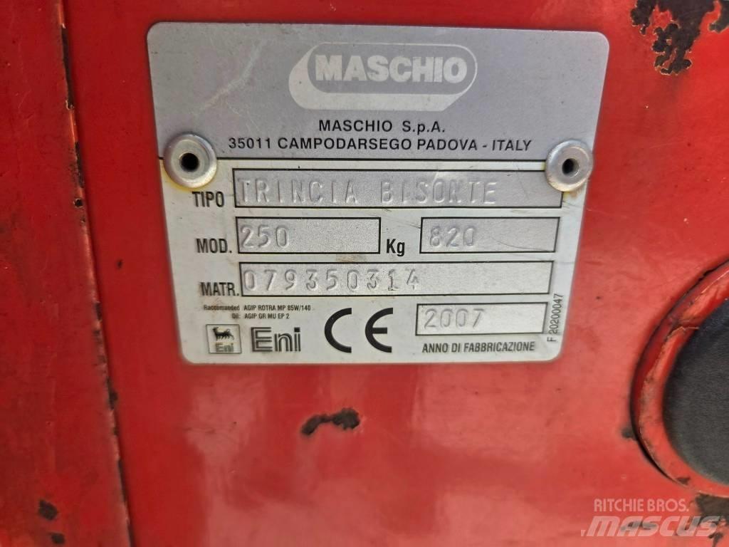 Maschio Bisonte 250 Kosilnice za pašnike