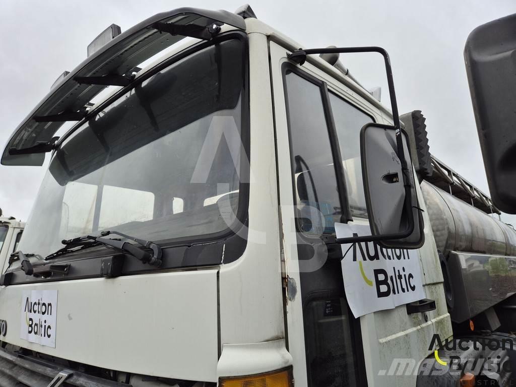 Volvo FL6 Tovornjaki cisterne