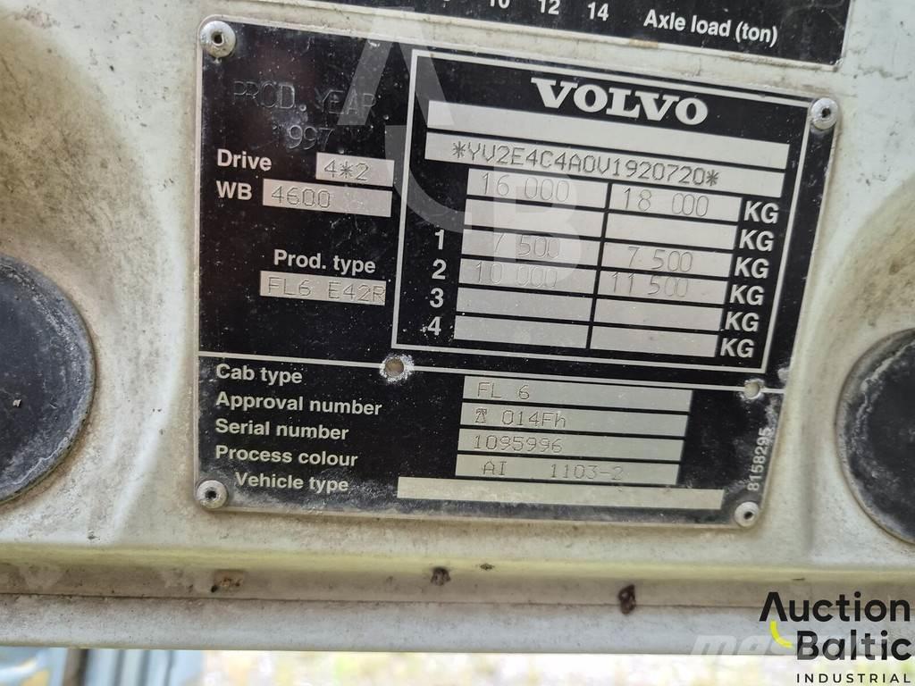 Volvo FL6 Tovornjaki cisterne
