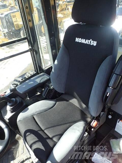 Komatsu WA320-8 Kolesni nakladalci