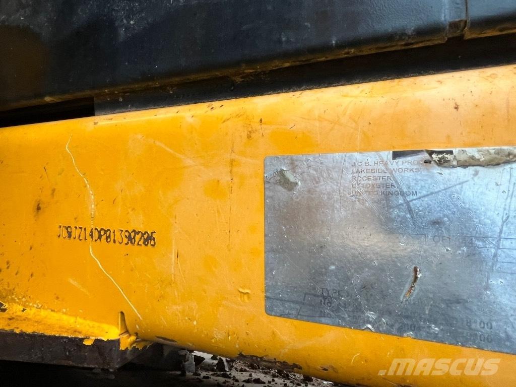 JCB JZ140 with blade Bagri goseničarji