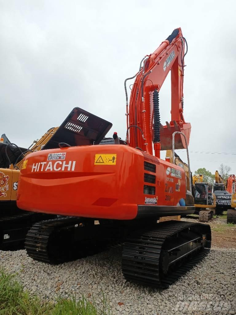 Hitachi ZX 200-3 Bagri goseničarji