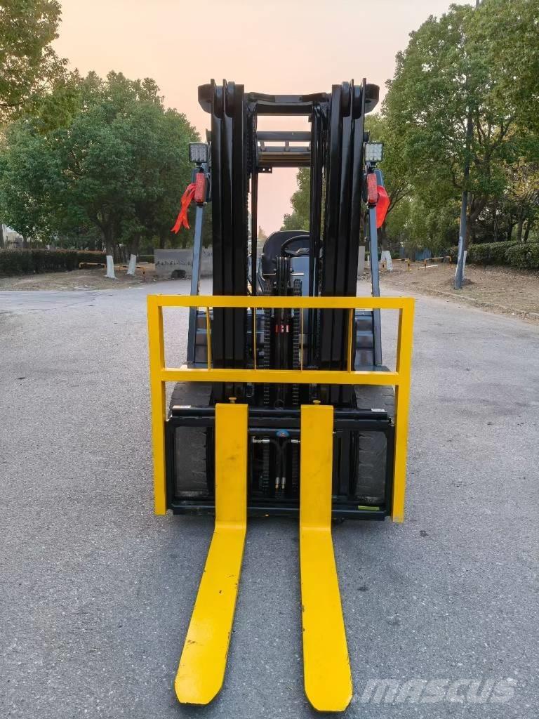 Komatsu 3.5t Dizelski viličarji