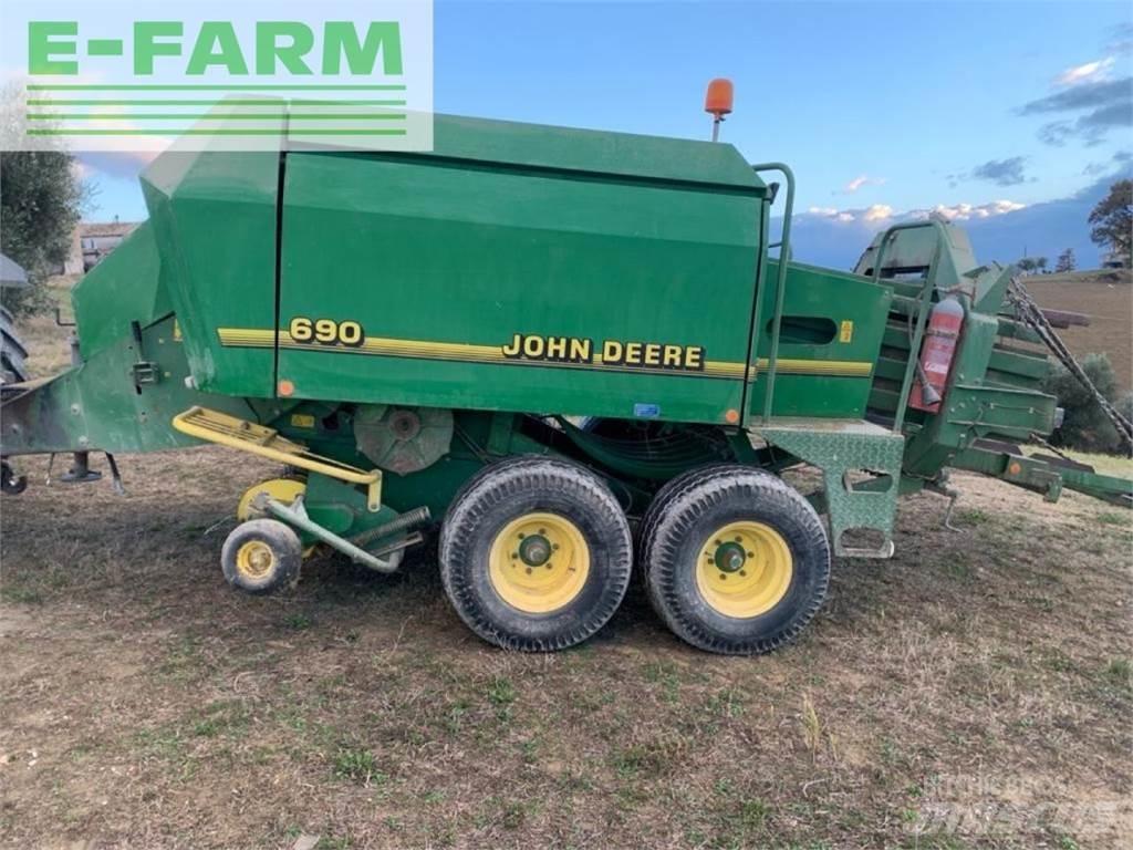 John Deere 690 Balirke (kvadratne bale)