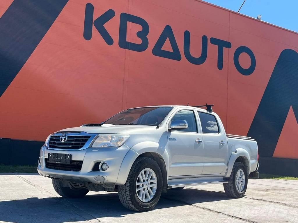 Toyota Hilux 4x4 Avtomobili