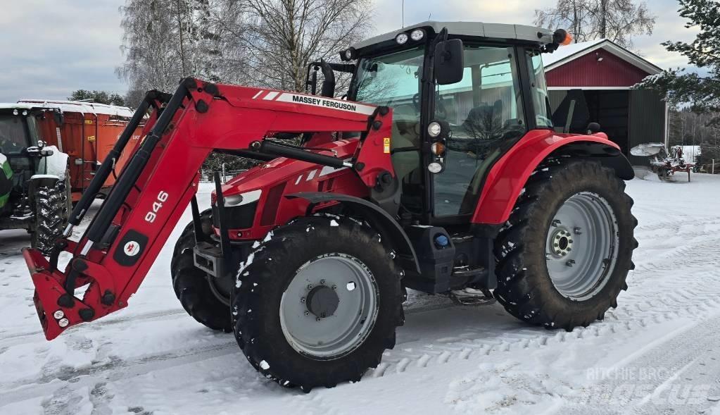 Massey Ferguson 5613 Traktorji