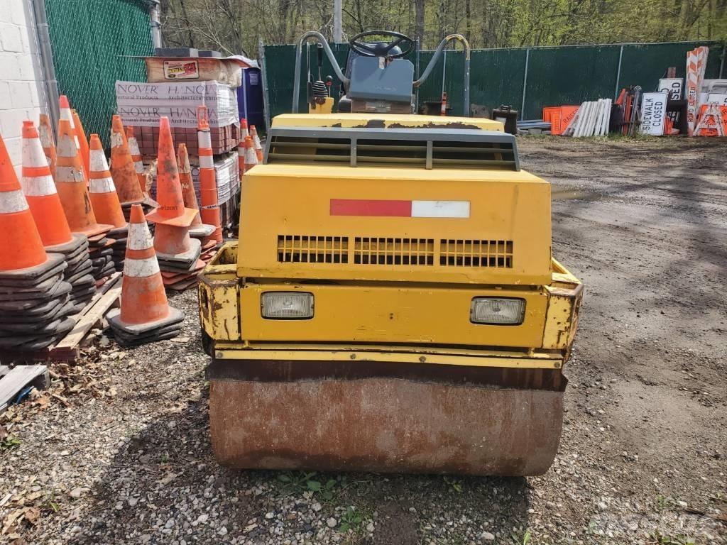 Bomag BW121 AD-2 Dvojni valjarji