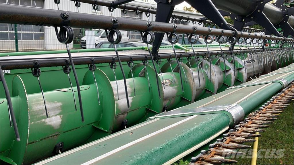 John Deere S680 Kombajni