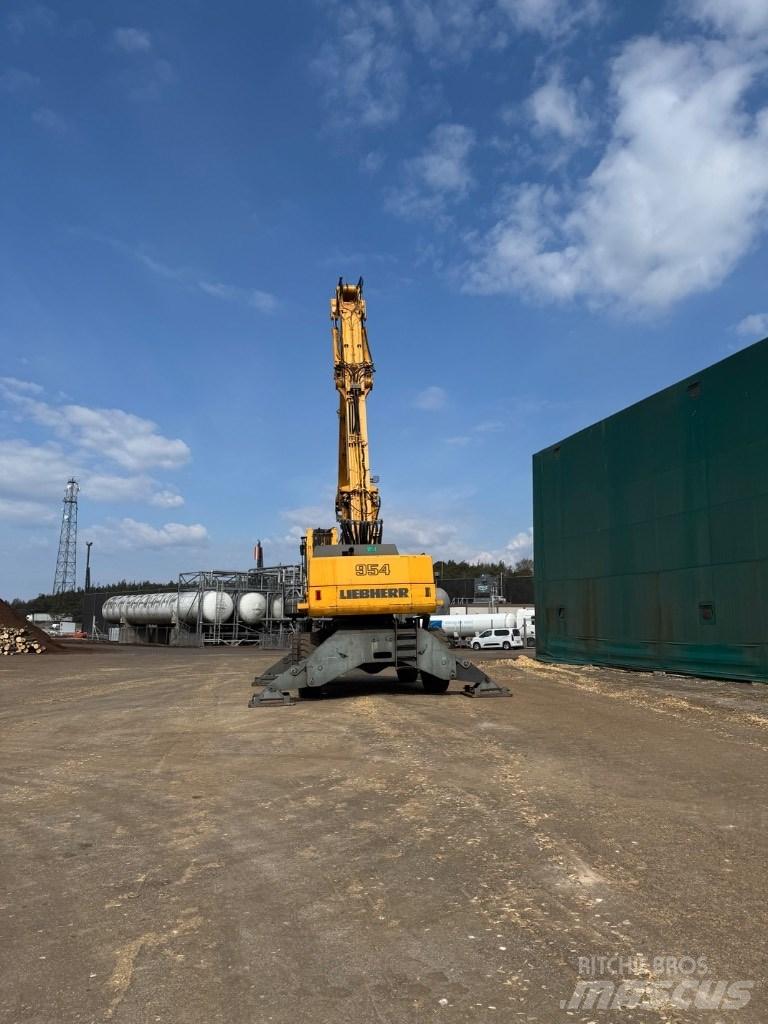 Liebherr A 954 B HD Bagri za prekladanje primarnih/sekundarnih surovin