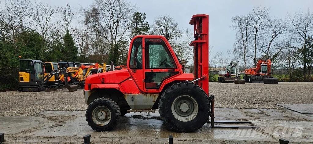 Manitou M26-4 t Terenski viličar