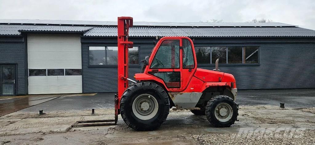 Manitou M26-4 t Terenski viličar