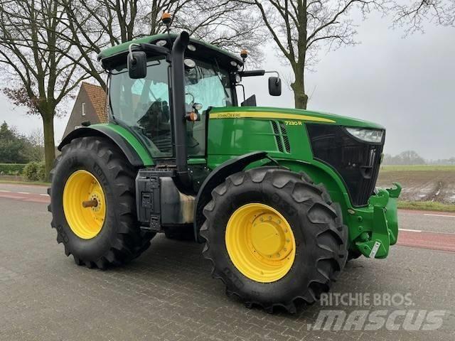 John Deere 7230 R Traktorji