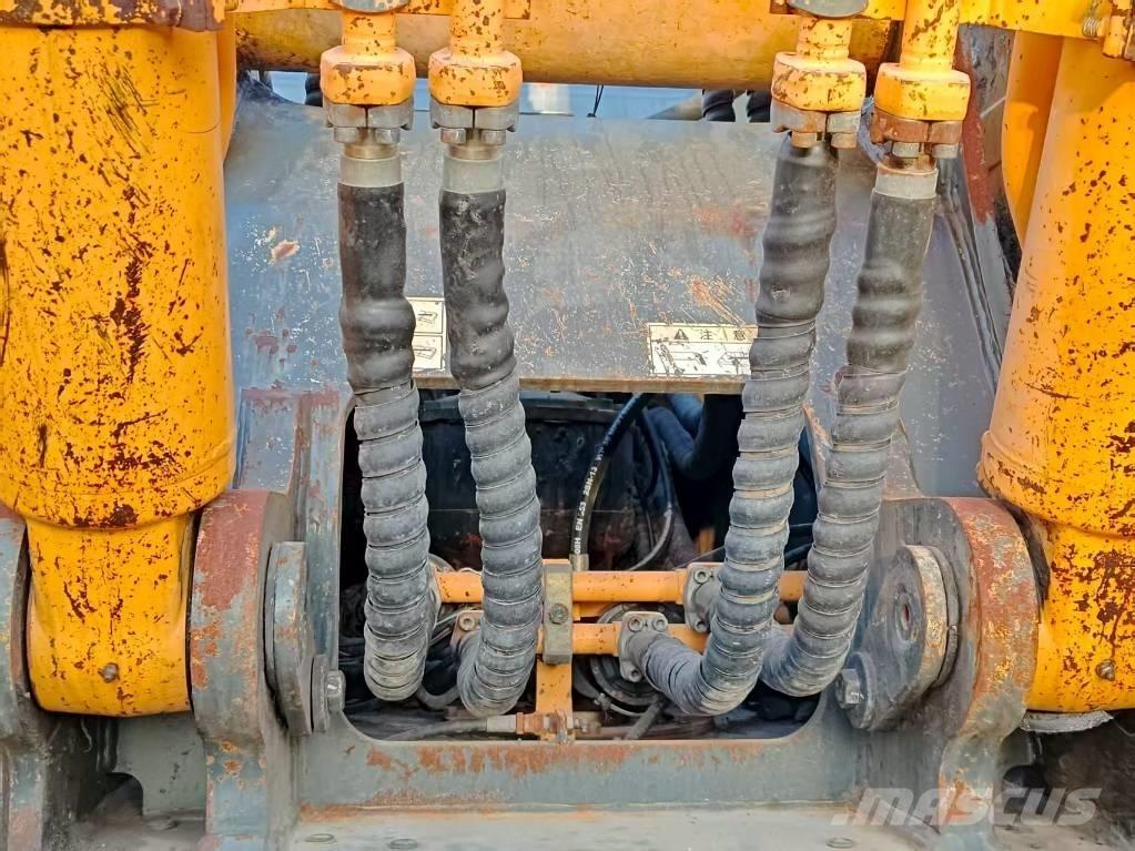 Hyundai R300LC-9S Bagri goseničarji