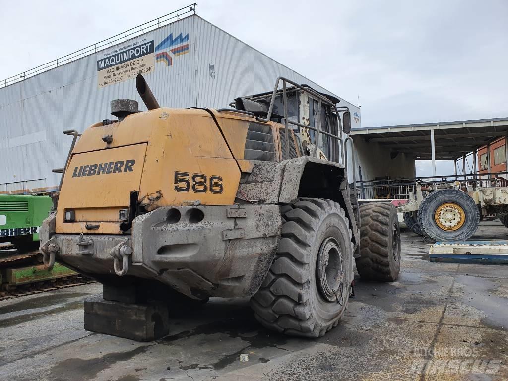 Liebherr L 586 Kolesni nakladalci