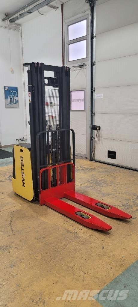 Hyster S 1.4 AC Samopogonski ročni viličarji