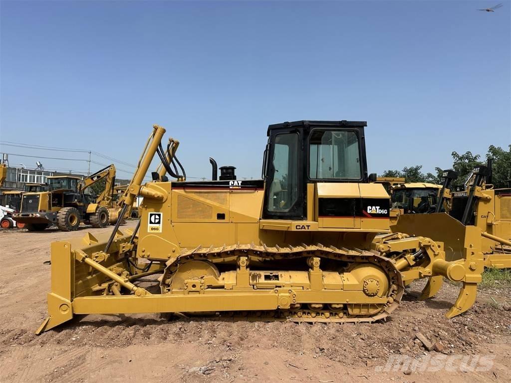 CAT D 6 G Buldožerji goseničarji