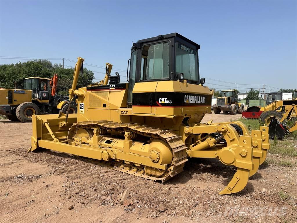 CAT D 6 G Buldožerji goseničarji