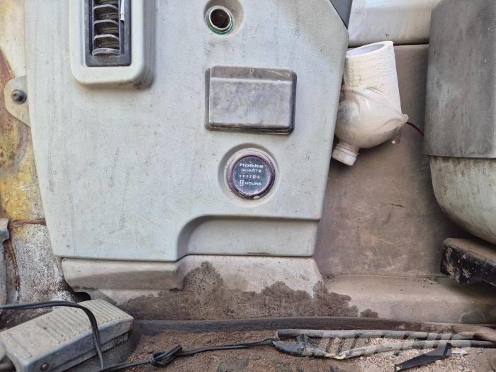 Hyundai ROBEX1400LC Midi bagri 7t – 12t
