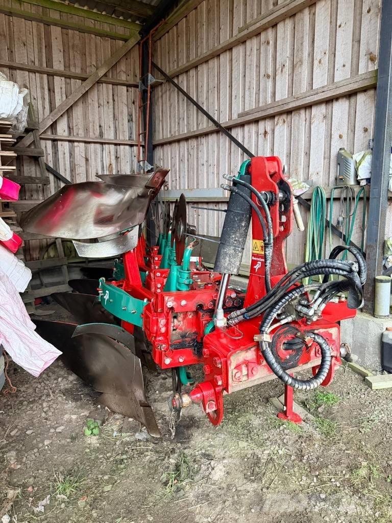 Kverneland ES85 Obračalni plugi