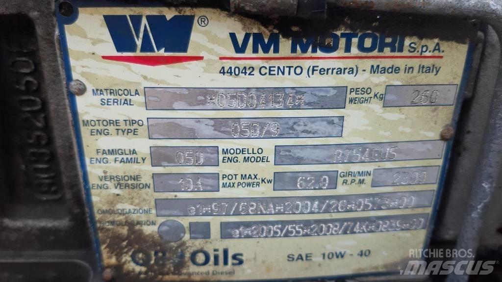 VM R754EU5 80 HP Motorji