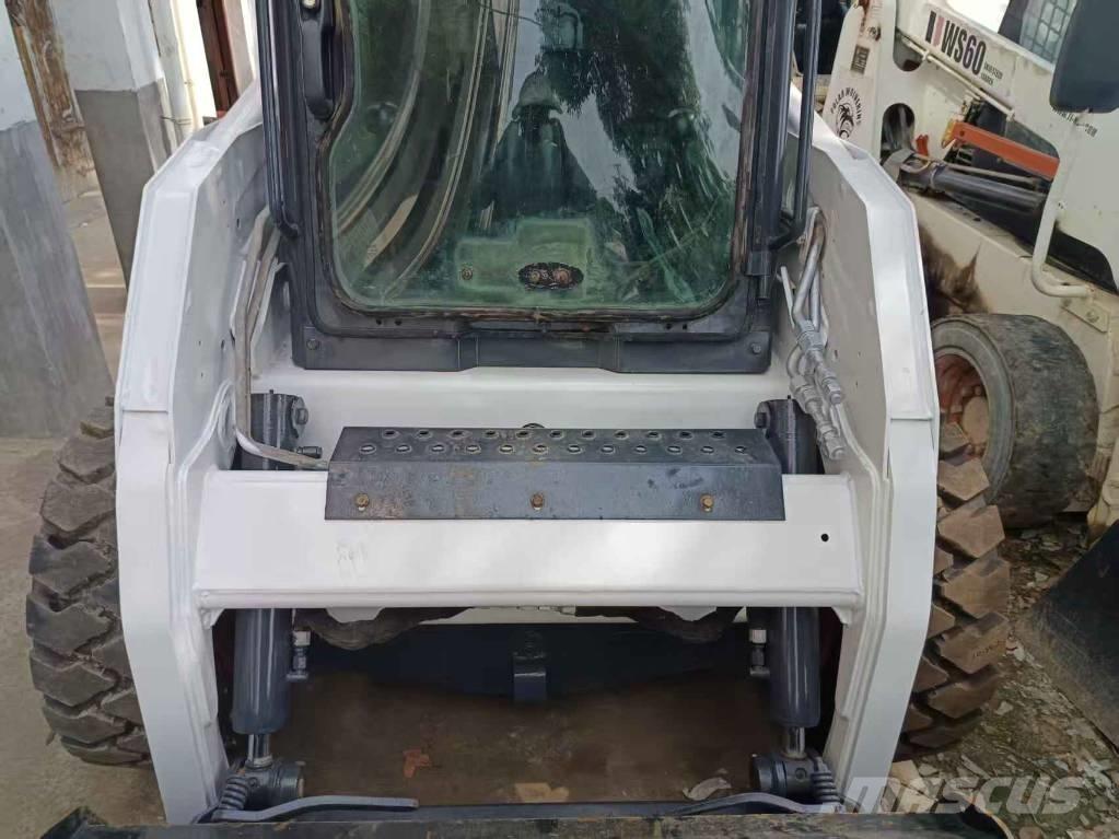 Bobcat S160 Skid steer mini nakladalci