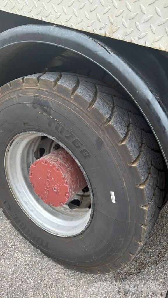  BOMBA HORMIGON Kamionske črpalke za beton