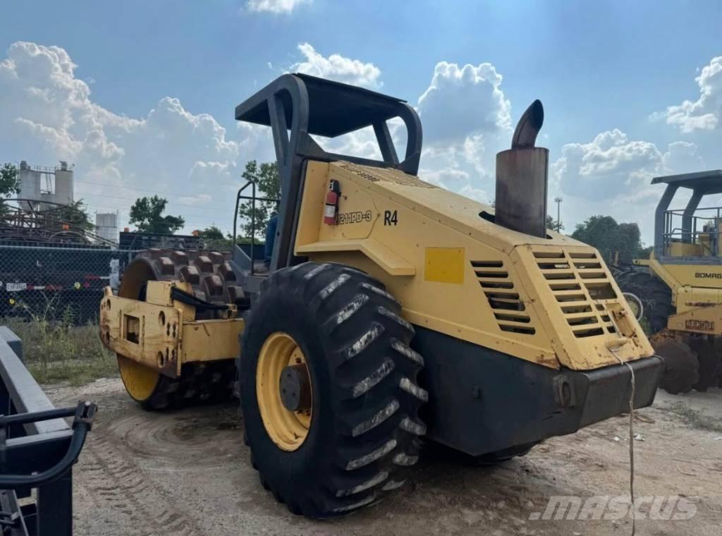 Bomag BW 211 P D-3 Enojni valjarji