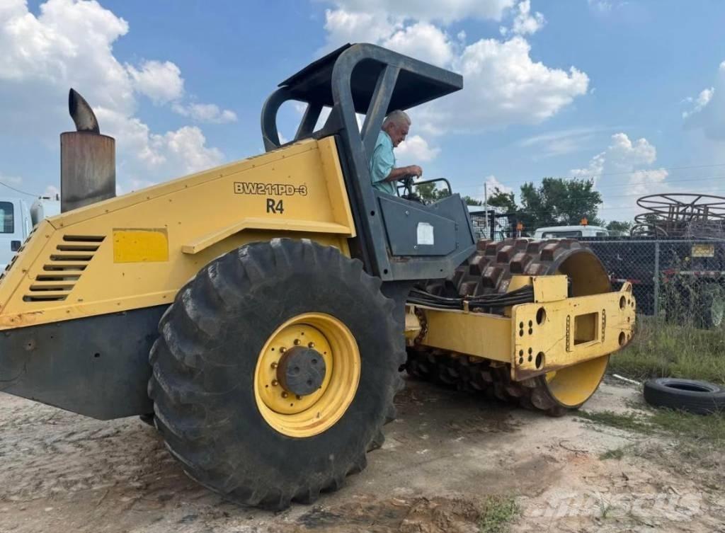 Bomag BW 211 P D-3 Enojni valjarji
