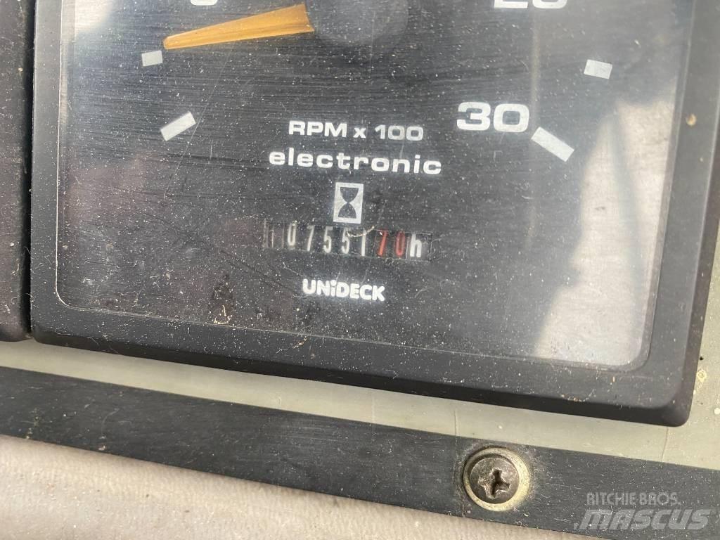 Fai KOMATSU 698 Rovokopači