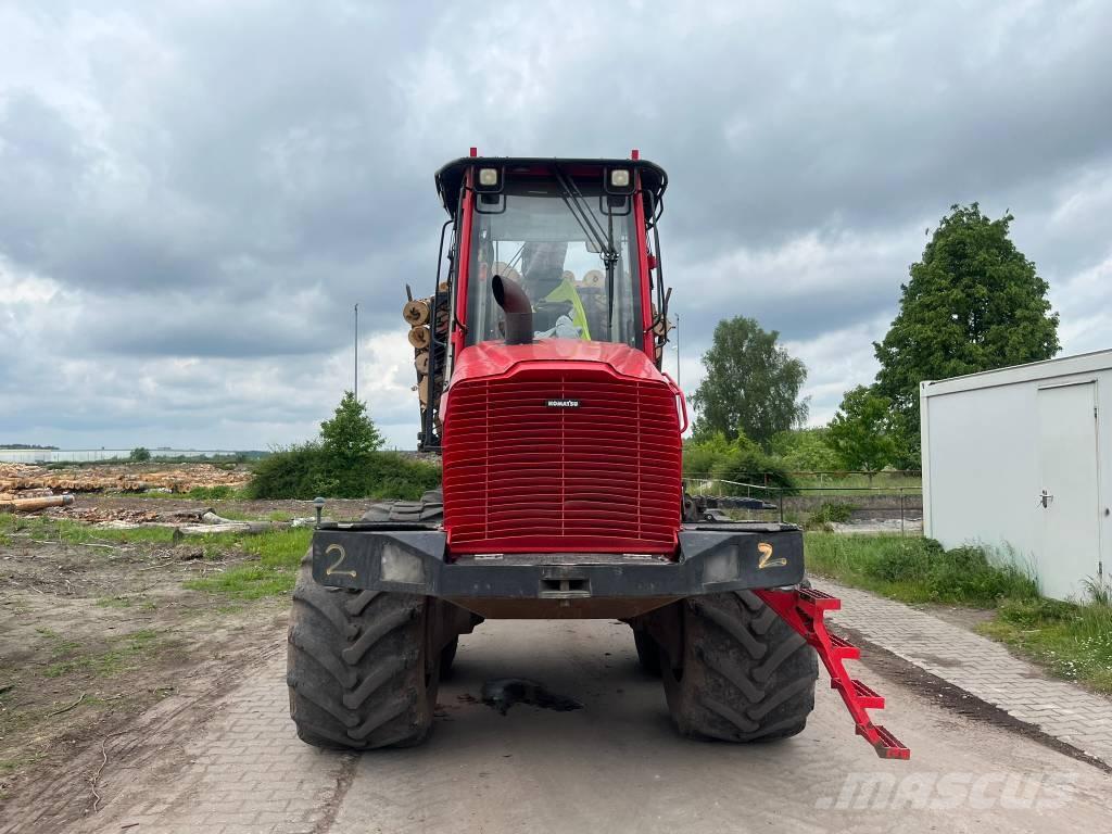 Komatsu 845 Forwarderji