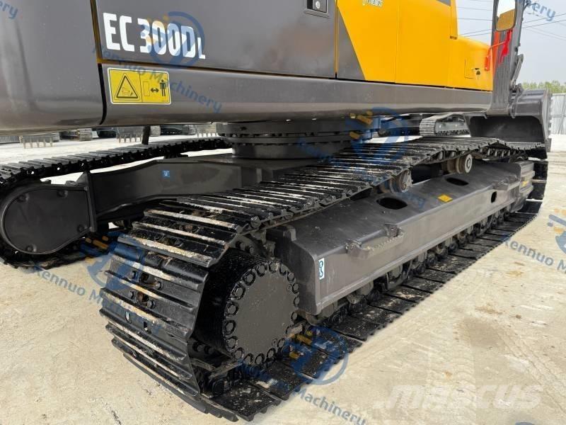 Volvo EC 300 D L Bagri goseničarji