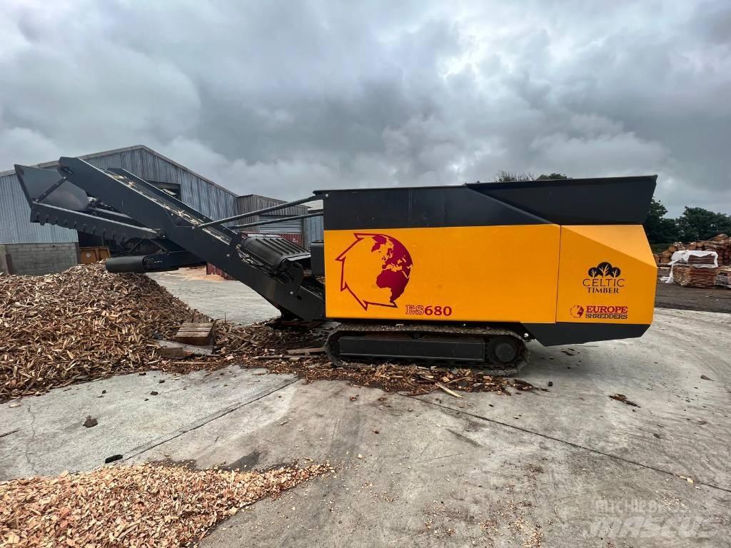Euro Shredder ES680 Drobilci lesa