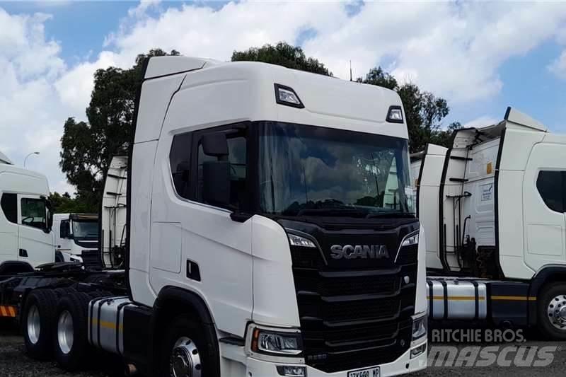 Scania R560 Drugi tovornjaki