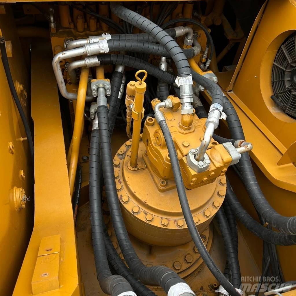 CAT 330D2 Bagri goseničarji
