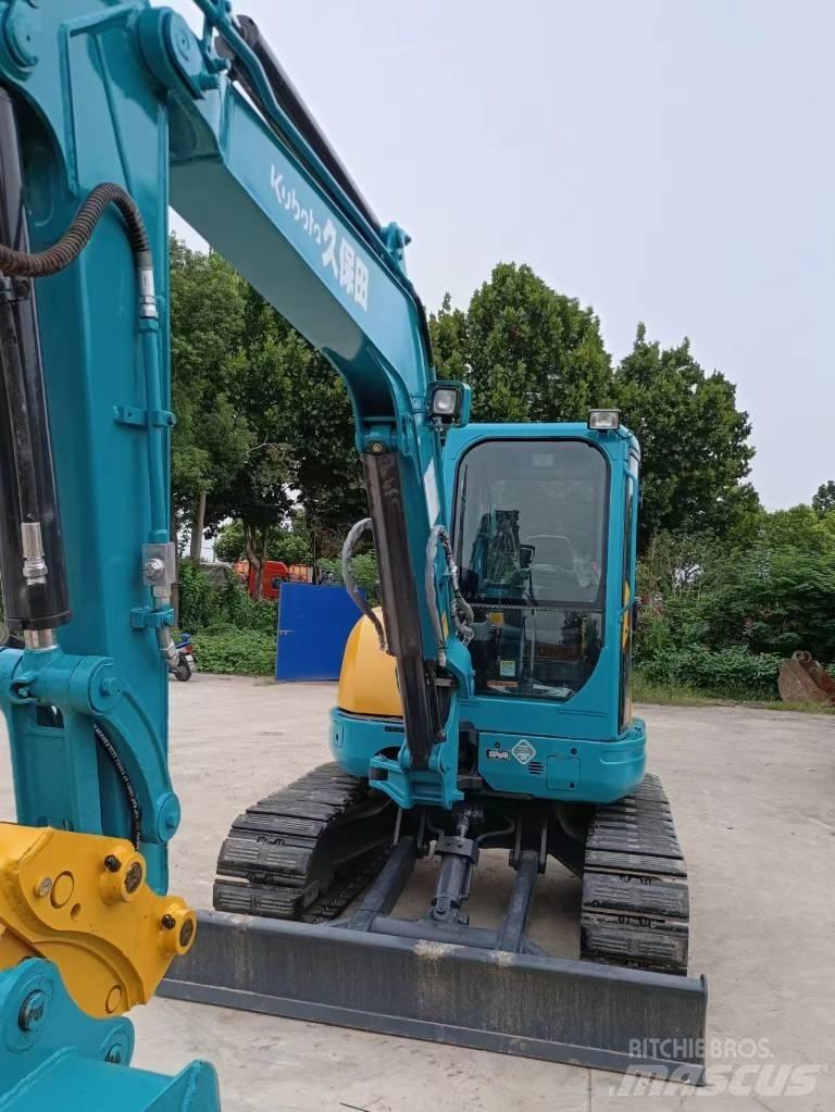 Kubota 155 Bagri goseničarji