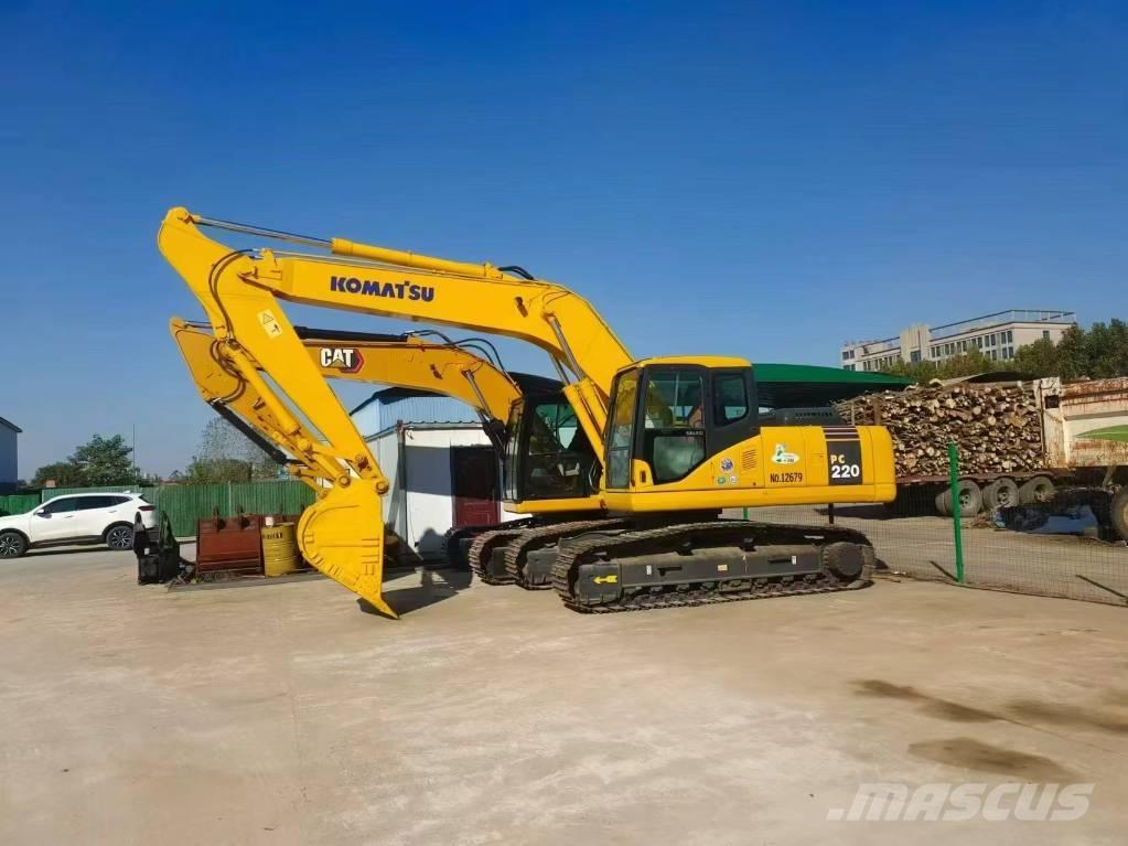 Komatsu PC 220 Bagri goseničarji