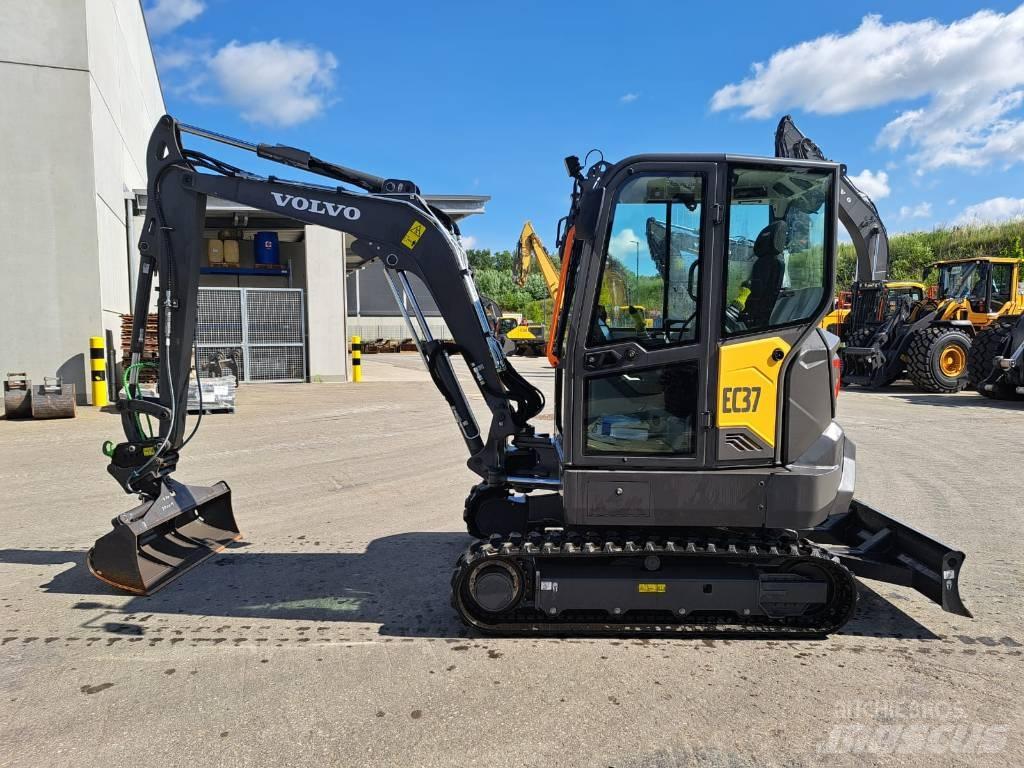 Volvo EC 37 F Mini bagri <7t