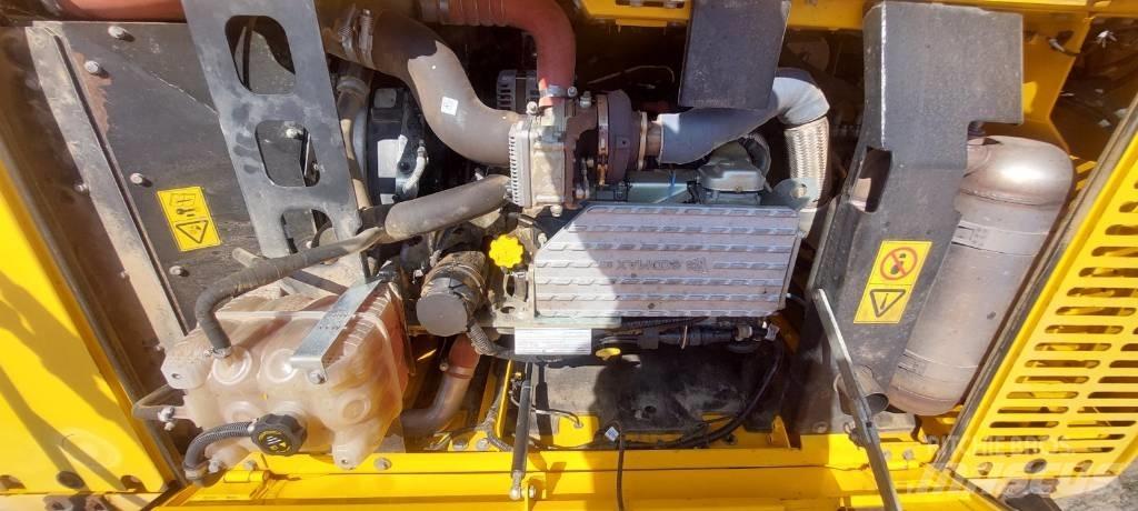 JCB JS 220 X Bagri goseničarji
