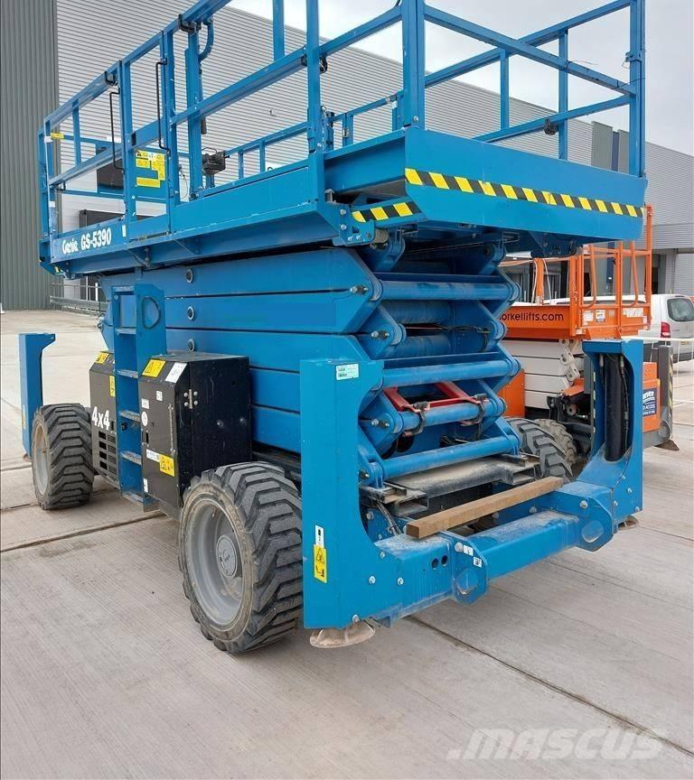 Genie GS 5390 RT Škarjaste dvižne ploščadi