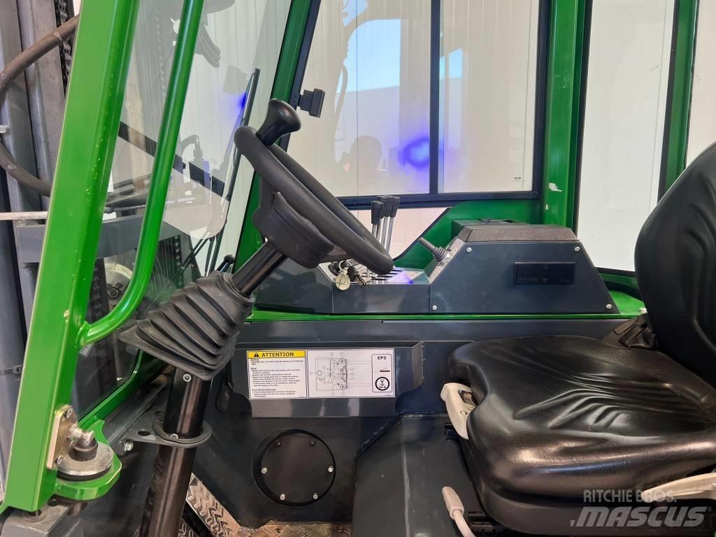 Combilift CBE2500 4-Smerni viličarji