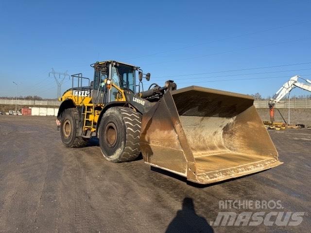 Bell L 2606 E Kolesni nakladalci