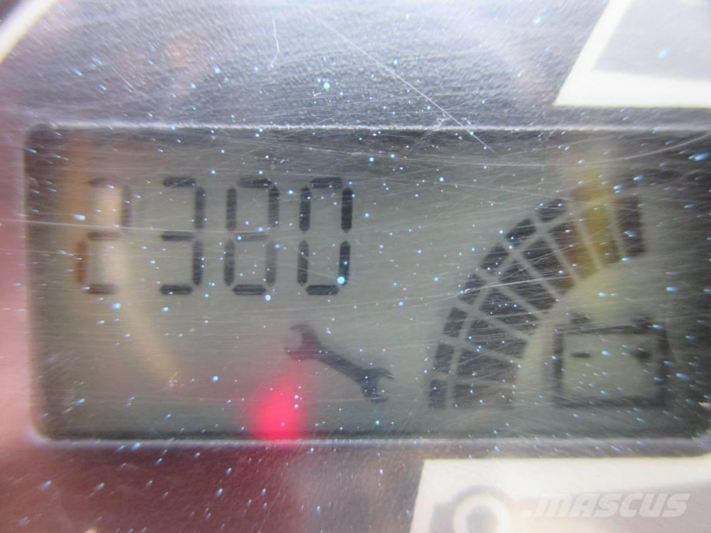 JLG Toucan 8 E Vertikalna dvigala