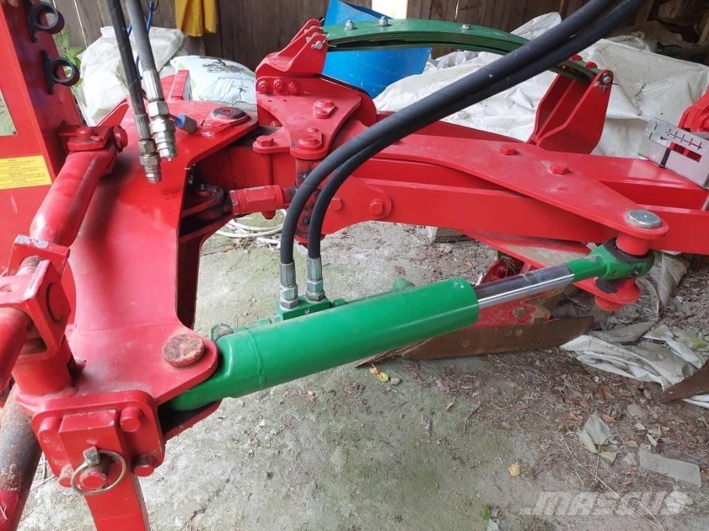 Unia TUR VARIO 5 R Navadni plugi