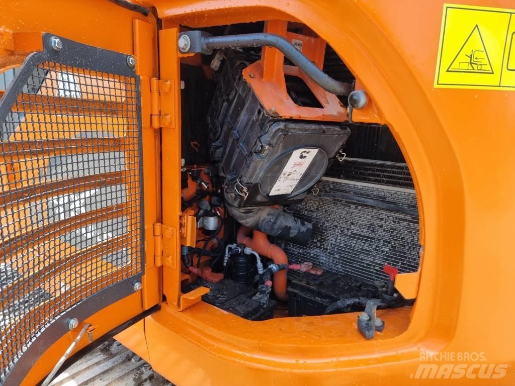Doosan DX 140 LC-3 Bagri goseničarji