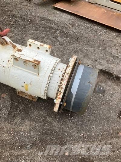 IHC System S40 Pilotna hidravlična kladiva