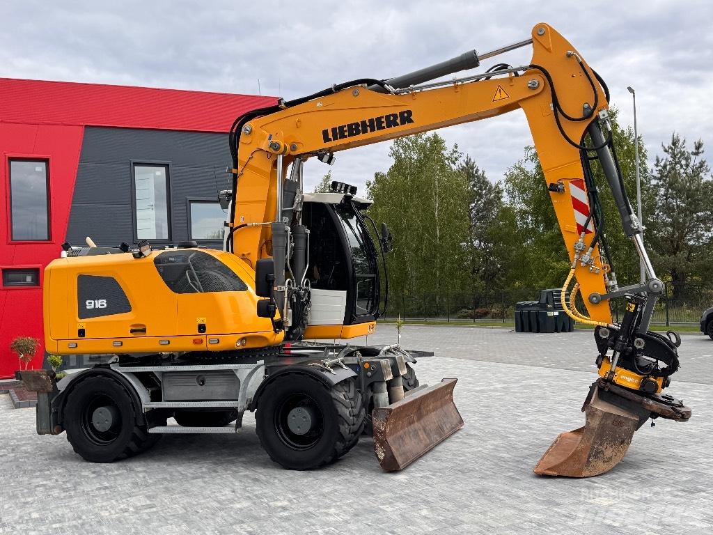 Liebherr A 916 Bagri na kolesih